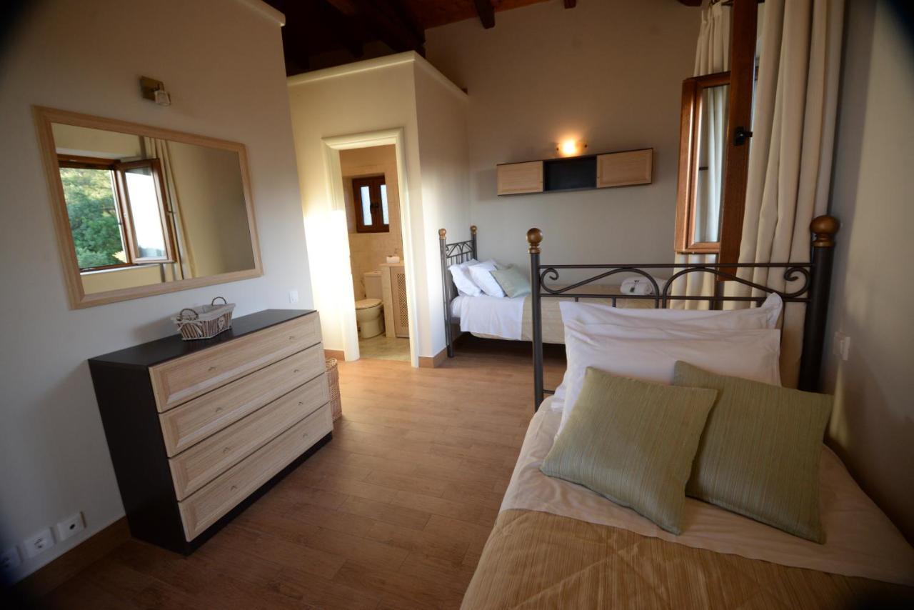 Villa Melanthi Kassiopi Corfu Kültér fotó