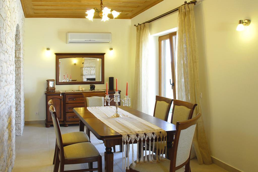 Villa Melanthi Kassiopi Corfu Kültér fotó